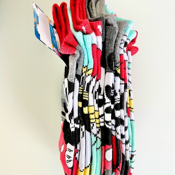 🆕New with tags DISNEY’S Mickey and Friends Days of the Week socks 7pair pack - Picture 6 of 8